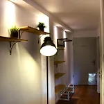 Stilvolle Mit Balkon & Parkplatz Daire