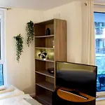 Daire Stilvolle Mit Balkon & Parkplatz Rostock