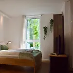 Stilvolle Mit Balkon & Parkplatz * Rostock
