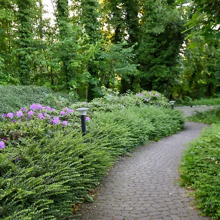 Apartment Stilvolle Mit Balkon & Parkplatz Rostock