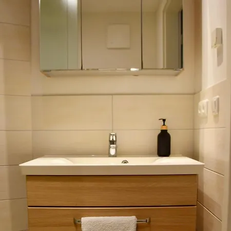 Stilvolle Mit Balkon & Parkplatz * Ρόστοκ